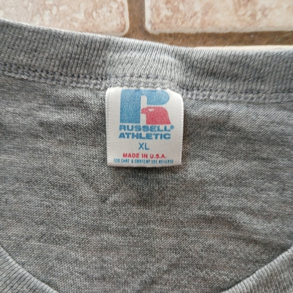 #0324 Mens Russell Athletic Gray T-Shirt w/Cut Off Sleeve s Size XL - Picture 4 of 13